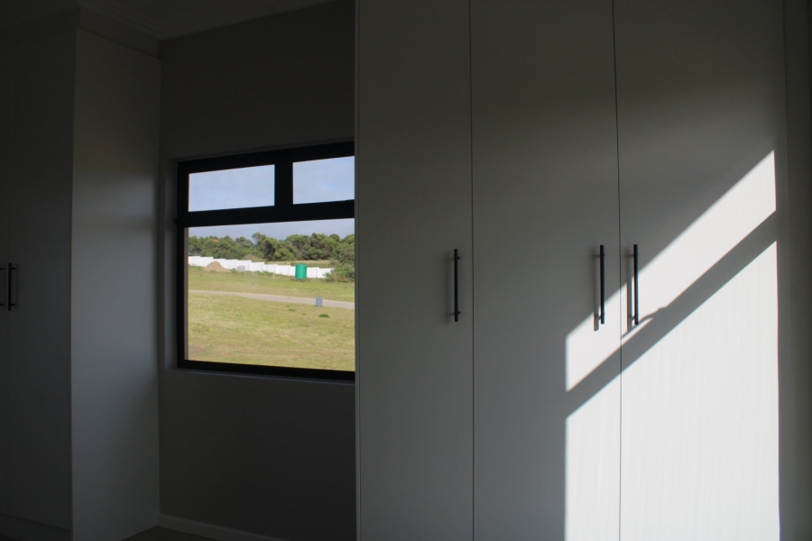 4 Bedroom Property for Sale in Kidds Beach Eastern Cape